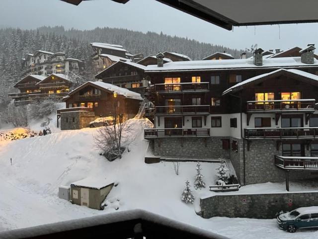 Appartement La Tania 2 Pieces Garage Dans Chalet Pied Pistes ภายนอก รูปภาพ