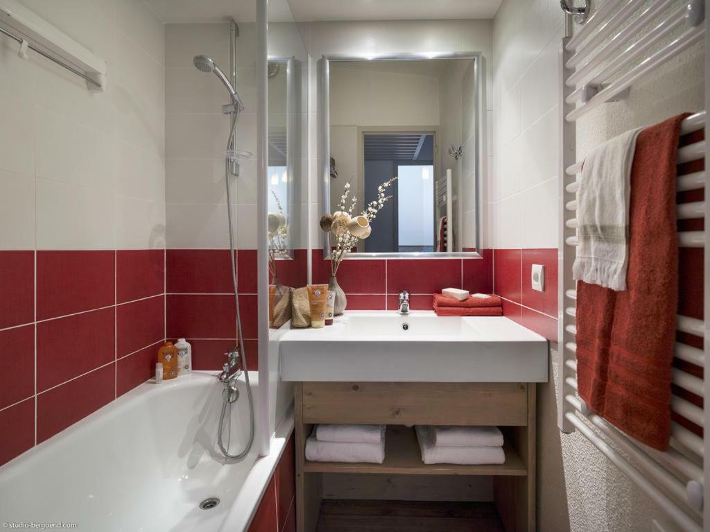 Appartement La Tania 2 Pieces Garage Dans Chalet Pied Pistes ภายนอก รูปภาพ